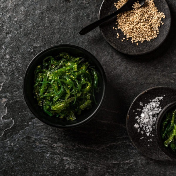Wakame salat seesamiga